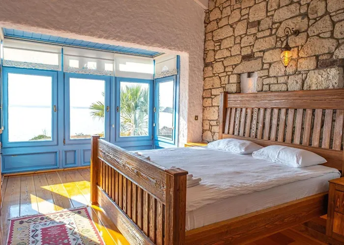 Fener Burnunda Denize Sifir Orjinaltas Malikane Willa