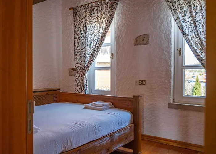 Fener Burnunda Denize Sifir Orjinaltas Malikane Willa *