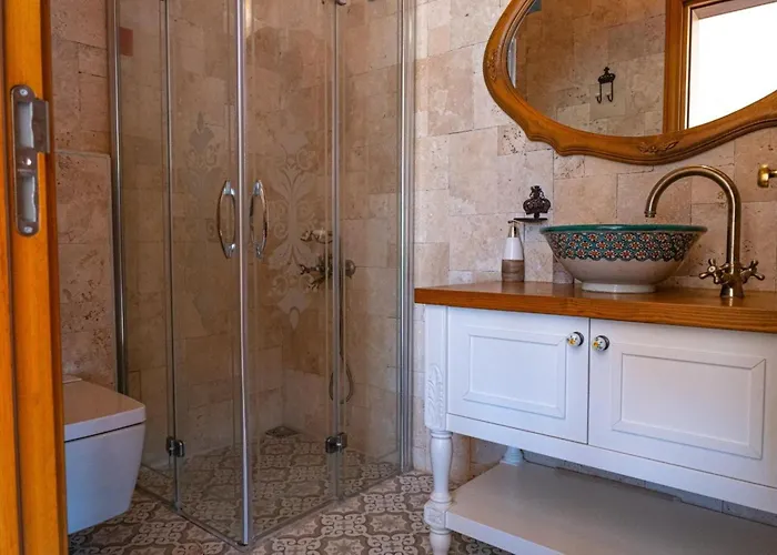 Fener Burnunda Denize Sifir Orjinaltas Malikane Willa Çeşme