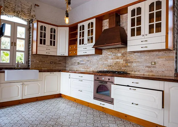 Fener Burnunda Denize Sifir Orjinaltas Malikane *