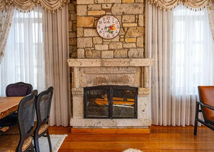 Villa Fener Burnunda Denize Sifir Orjinaltas Malikane Çeşme